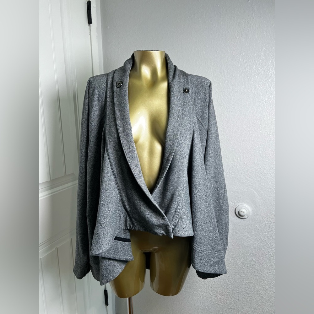 Elegant Gray Women's Cardigan